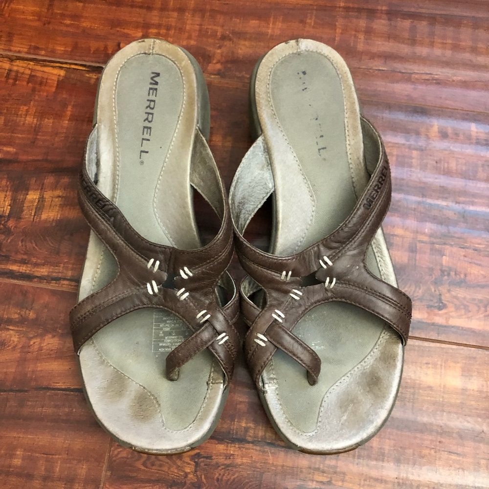 Merrell air cushioned Sandals size 7